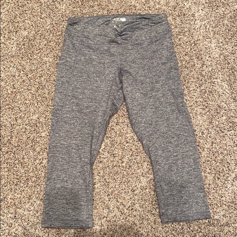 Forever 21 Grey Cropped Legging